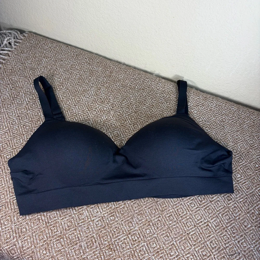 Truekind T-Shirt Bra Womens 3XL Black Wireless Molded Seamless Casual Comfy
